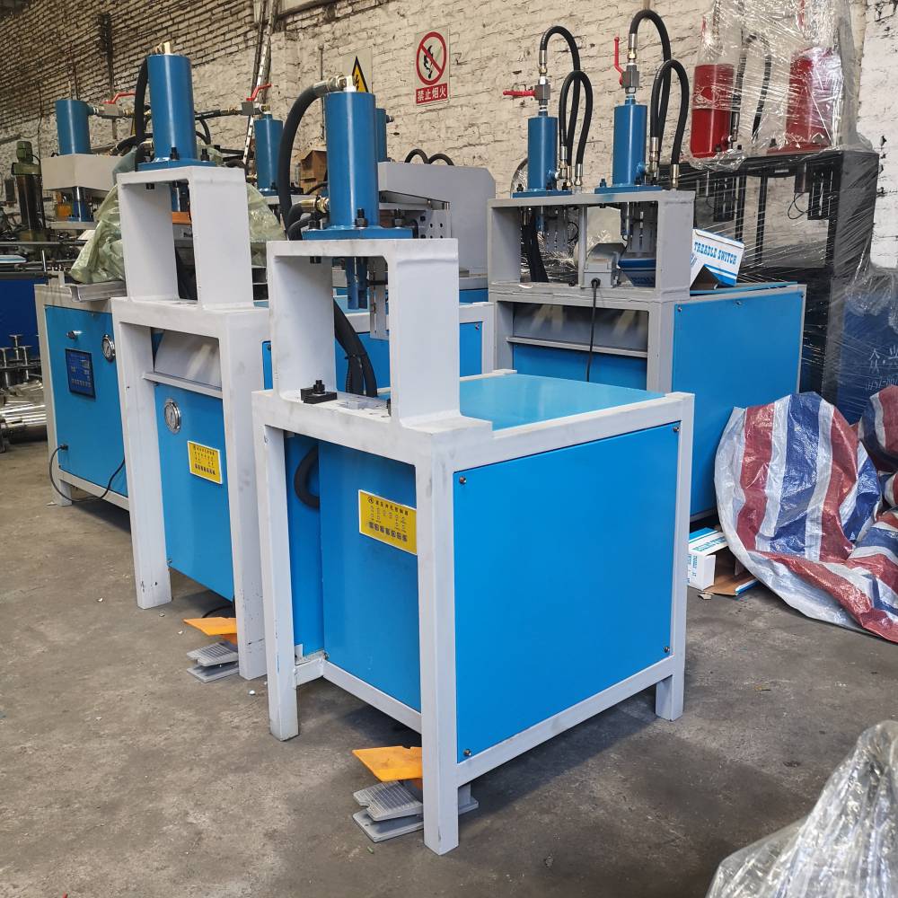 欣茂機(jī)械廠家直銷r1-c100槽鋼沖孔機(jī) 管材切斷機(jī) 鋁管沖弧機(jī)